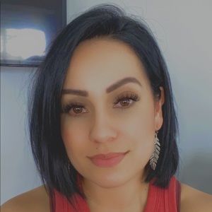 Meet your Posher, Fabiola